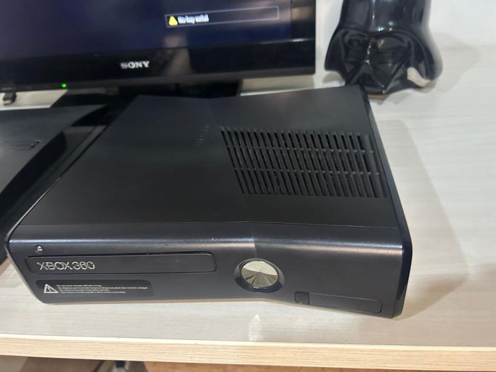 Xbox 360 Slim